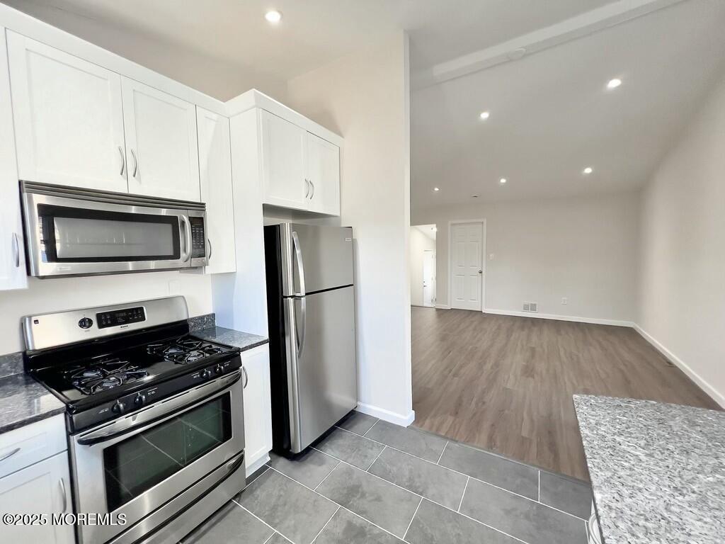 40 Las Olas Drive Brick, NJ 08723 - Photo 9 of 28 Kitchen