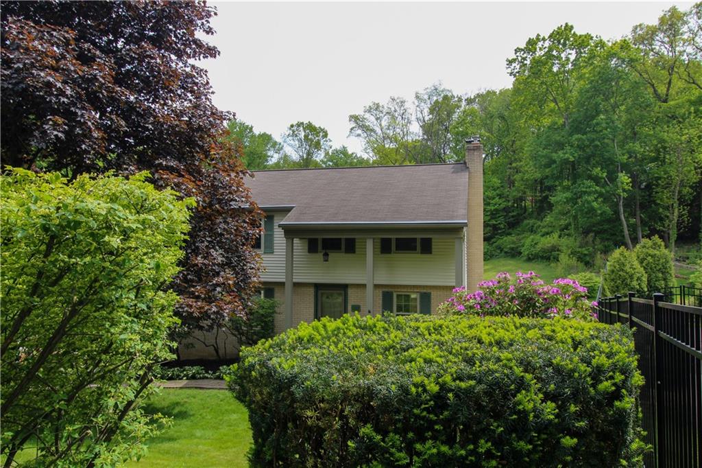 468 Sharon Road Moon Township, PA 15108 - Photo 1 of 24 Gallery Image 1