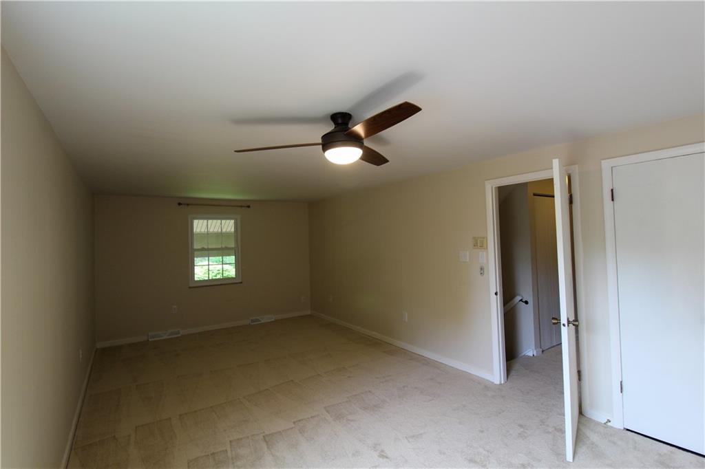 468 Sharon Road Moon Township, PA 15108 - Photo 20 of 24 Gallery Image 20