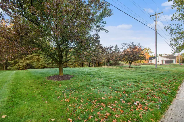 $79,900 | 3953 Breton Road Southeast, Grand Rapids, MI 49508