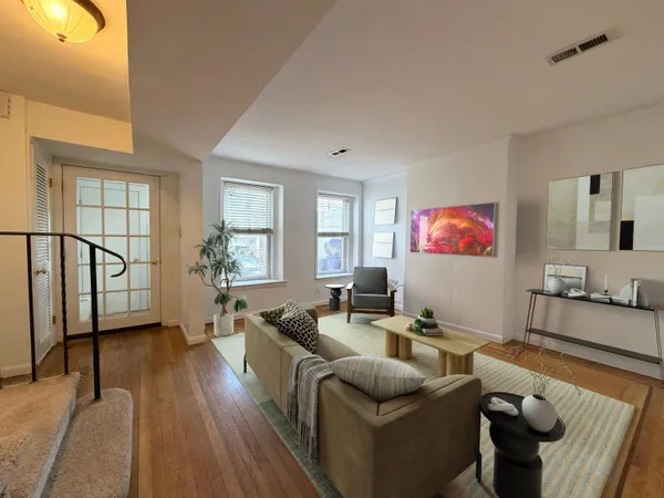 $2,650 | 7 Whitman Avenue, Unit 1, Jersey City, NJ 07306