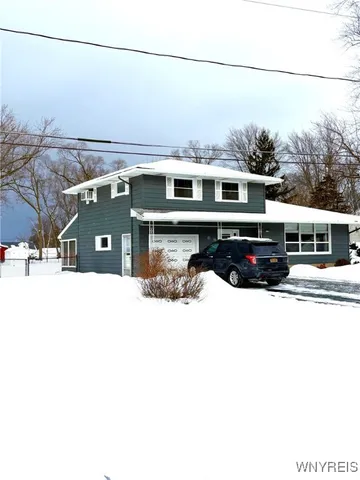 $349,900 | 715 Hillview Court, Lewiston, NY 14092