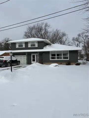 $349,900 | 715 Hillview Court, Lewiston, NY 14092