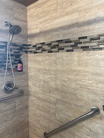 $349,900 | 715 Hillview Court, Lewiston, NY 14092