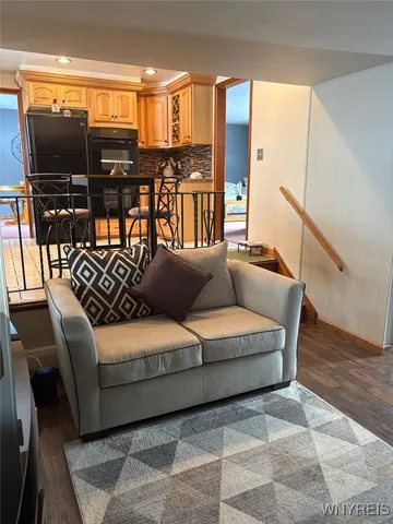 $349,900 | 715 Hillview Court, Lewiston, NY 14092