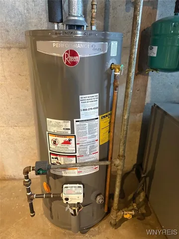 $349,900 | 715 Hillview Court, Lewiston, NY 14092