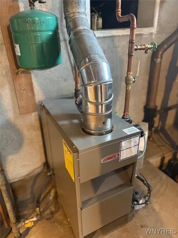 $349,900 | 715 Hillview Court, Lewiston, NY 14092