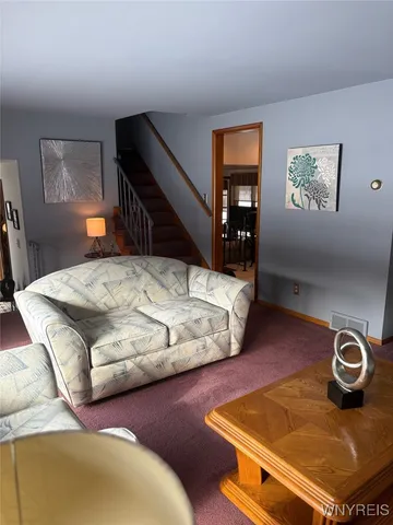 $349,900 | 715 Hillview Court, Lewiston, NY 14092