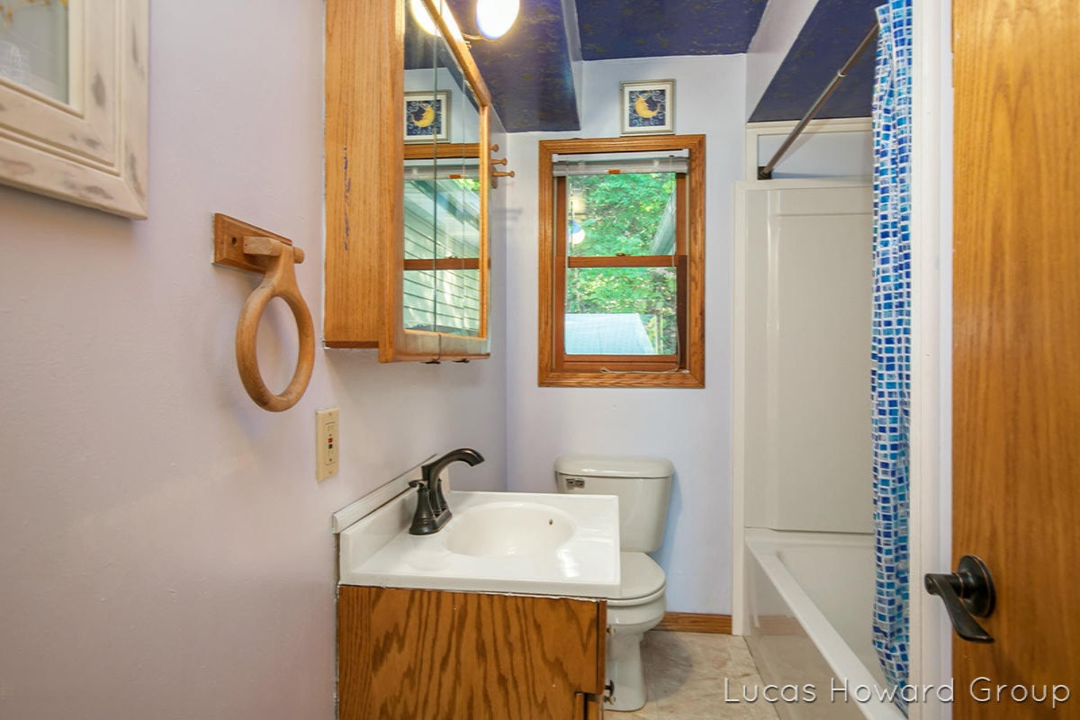5211 South Centerline Road Newaygo, MI 49337 - Photo 19 of 44 IMG_1010