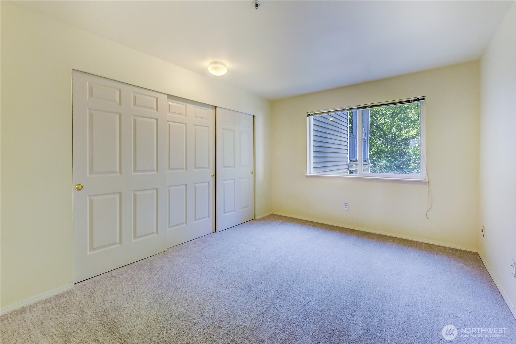 2969 142nd Place Southeast, Unit 7 Bellevue, WA 98005 - Photo 12 of 19