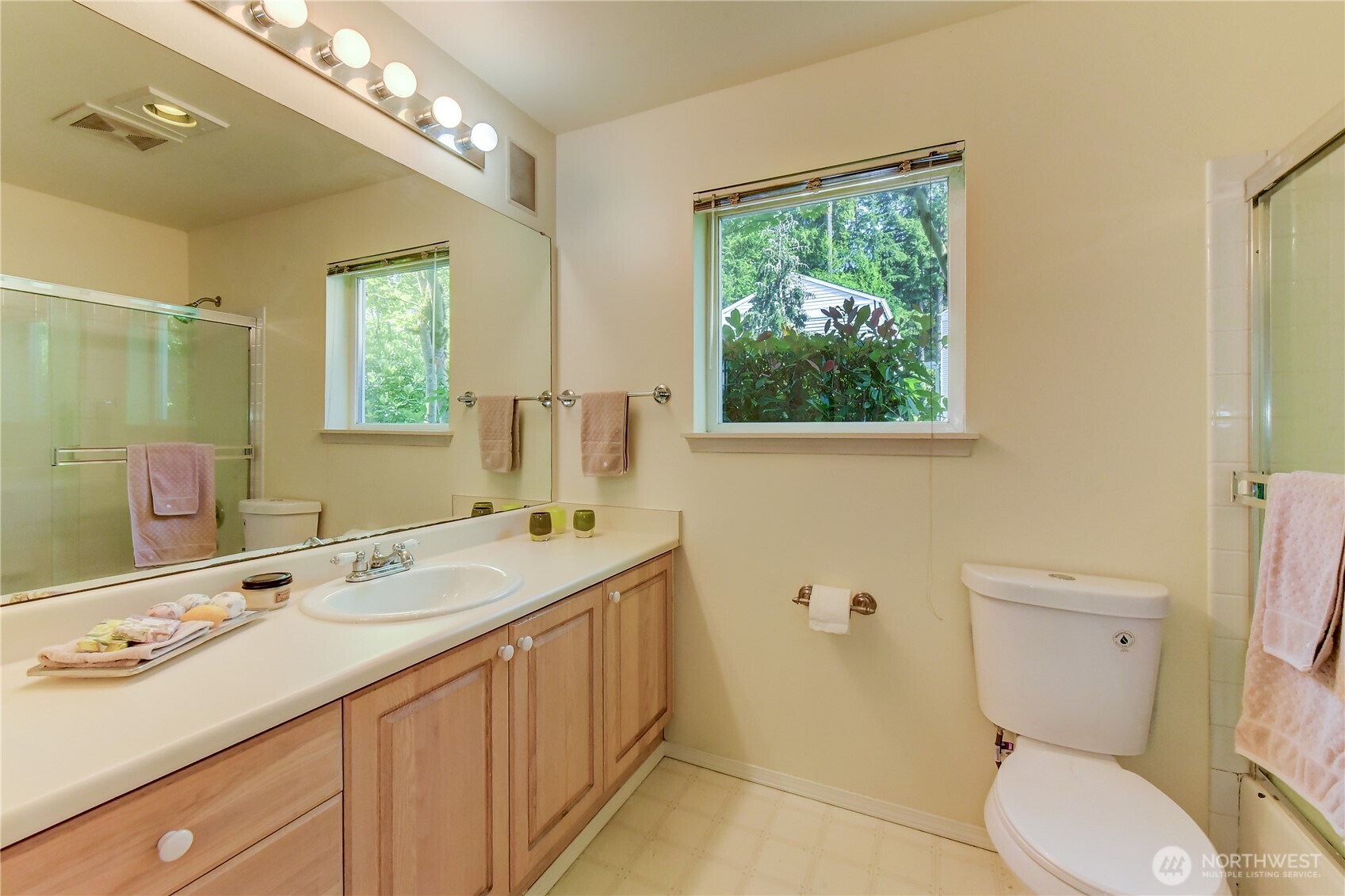 2969 142nd Place Southeast, Unit 7 Bellevue, WA 98005 - Photo 14 of 19