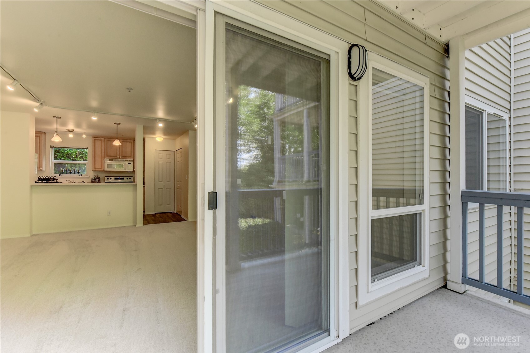 2969 142nd Place Southeast, Unit 7 Bellevue, WA 98005 - Photo 7 of 19