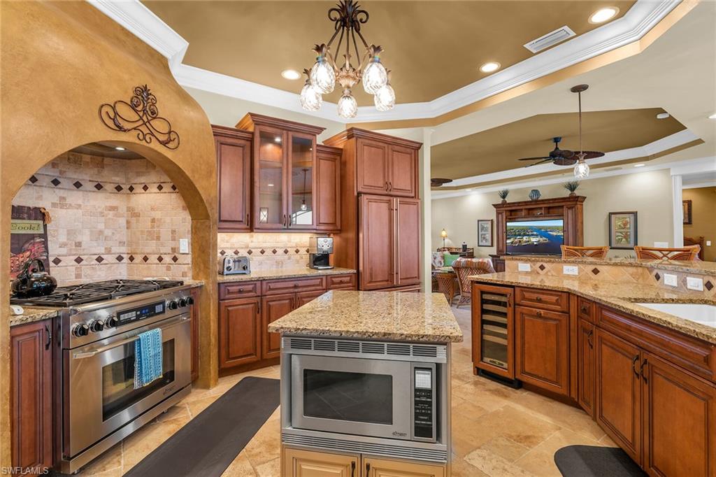 171 Sunset Cay Naples, FL 34114 - Photo 12 of 50