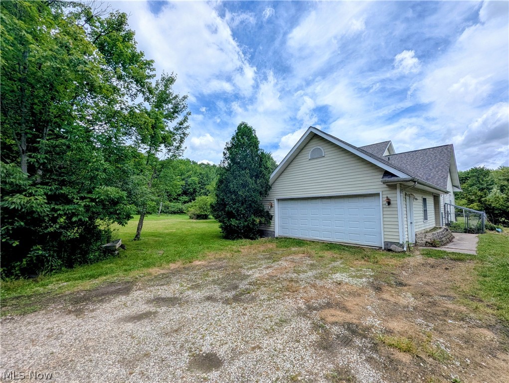 7394 Kniffen Road Painesville, OH 44077 - Photo 8 of 48