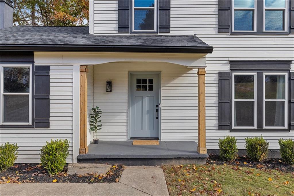 104 Birch Rill Drive Alpharetta, GA 30022 - Photo 3 of 37