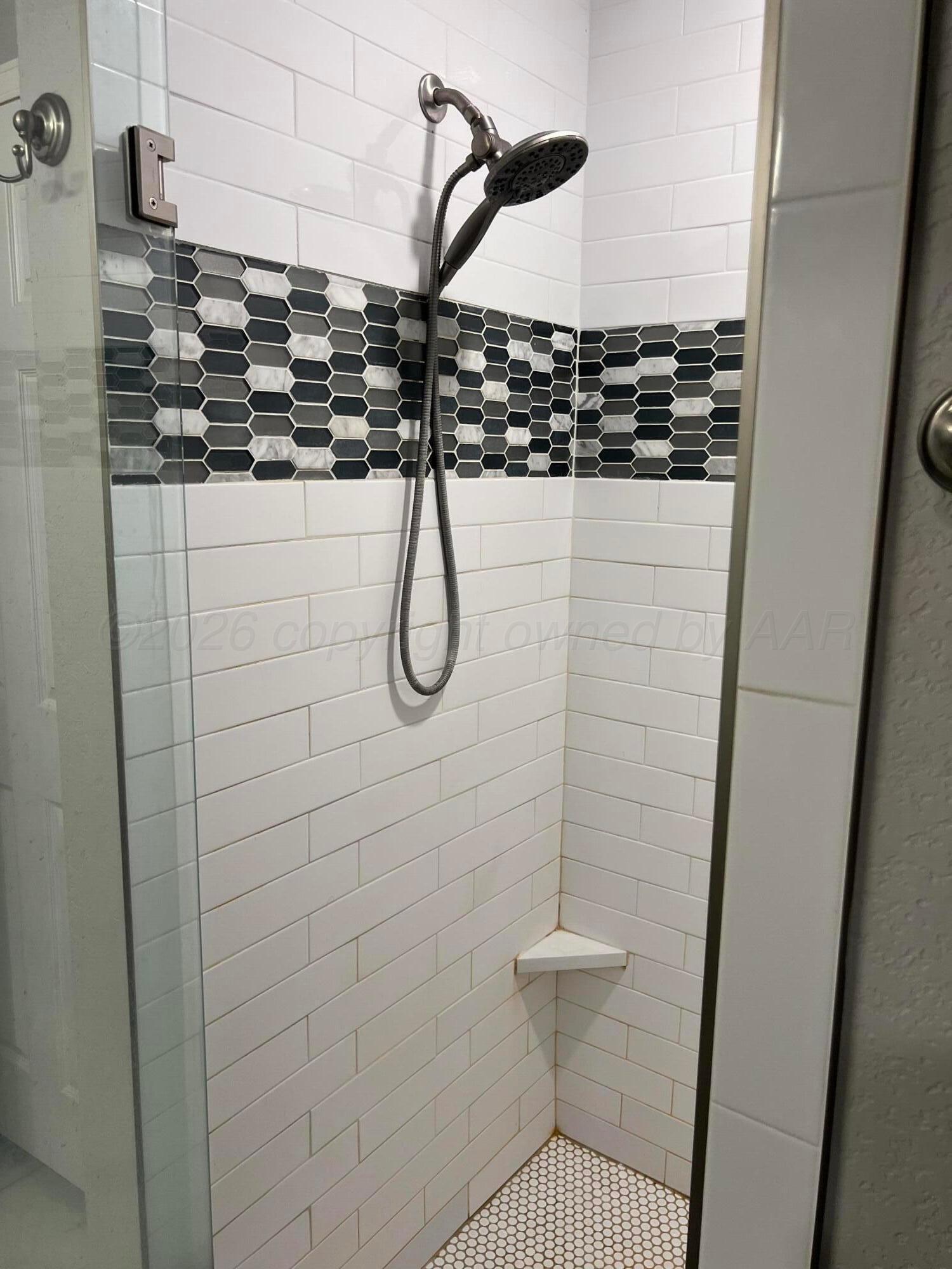 5005 Longbird Street Amarillo, TX 79118 - Photo 9 of 14 master shower