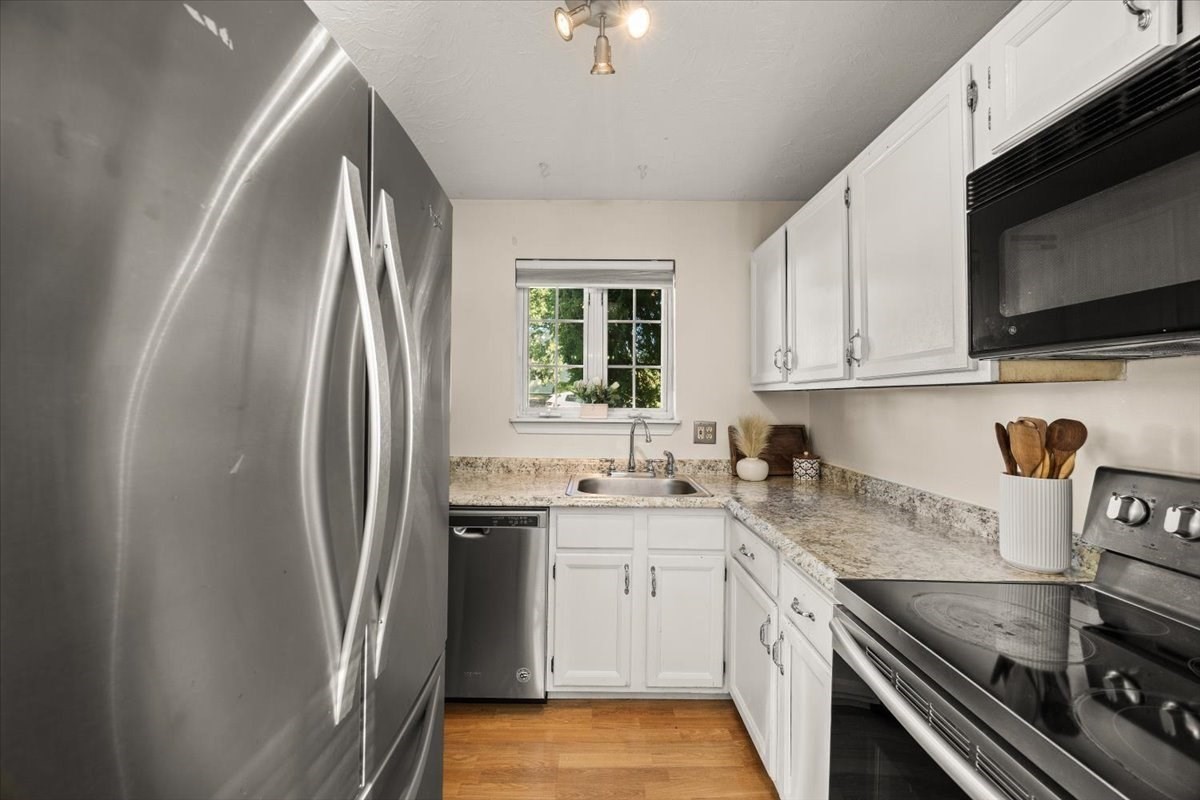 14 Nancy Road, Unit 1 Easton, MA 02375 - Photo 4 of 30 Gallery Image 4