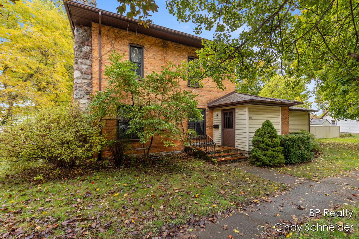 282 Centre Street Marcellus, MI 49067 - Photo 2 of 40 IMG_1001