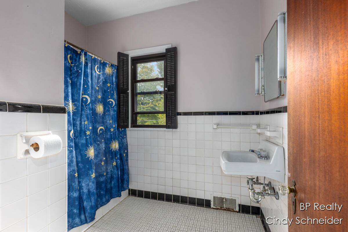 282 Centre Street Marcellus, MI 49067 - Photo 30 of 40 IMG_1029