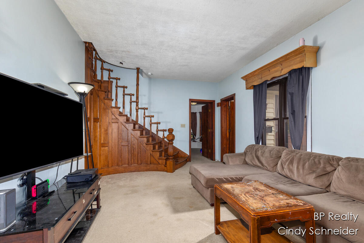 282 Centre Street Marcellus, MI 49067 - Photo 6 of 40 IMG_1005