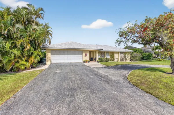 $7,500 | 30 Spanish River Drive, Ocean Ridge, FL 33435