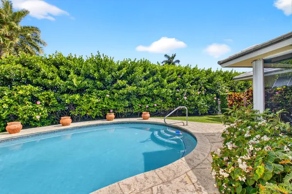 $7,500 | 30 Spanish River Drive, Ocean Ridge, FL 33435