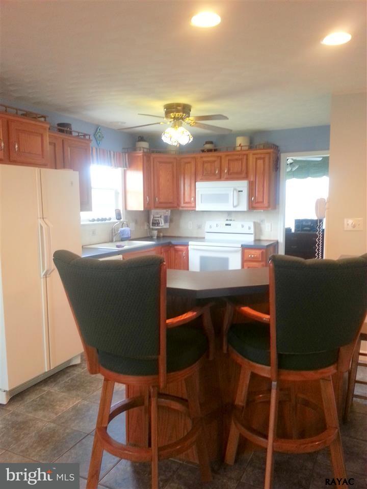 826 Rife Road East Berlin, PA 17316 - Photo 8 of 25 Gallery Image 8