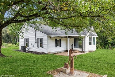 202 Jackson Street Cedar Hill, TN 37032 - Photo 4 of 14