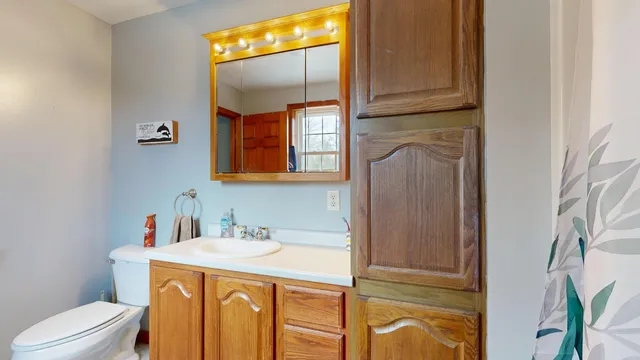 $400,000 | 25 Fairview Drive, Leeds, ME 04263