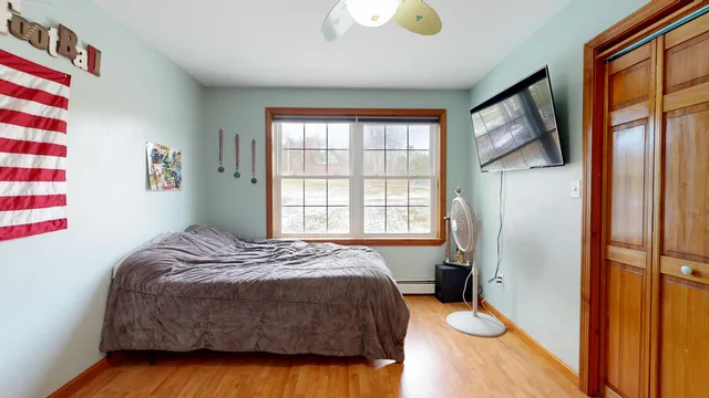 $400,000 | 25 Fairview Drive, Leeds, ME 04263