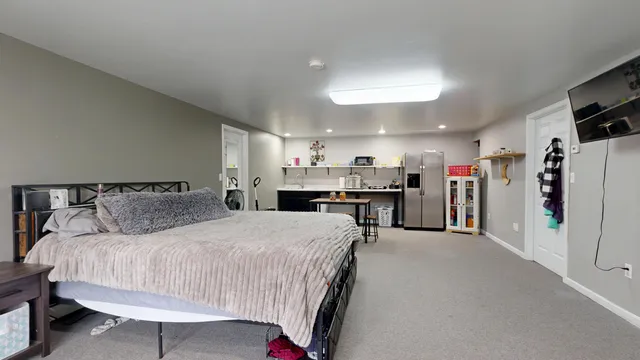 $400,000 | 25 Fairview Drive, Leeds, ME 04263