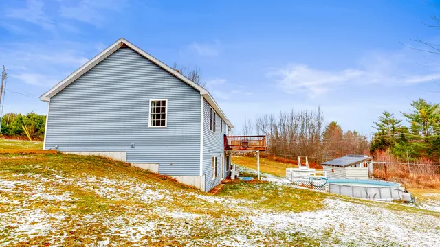 $400,000 | 25 Fairview Drive, Leeds, ME 04263