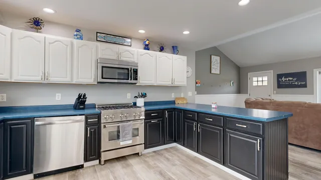 $400,000 | 25 Fairview Drive, Leeds, ME 04263