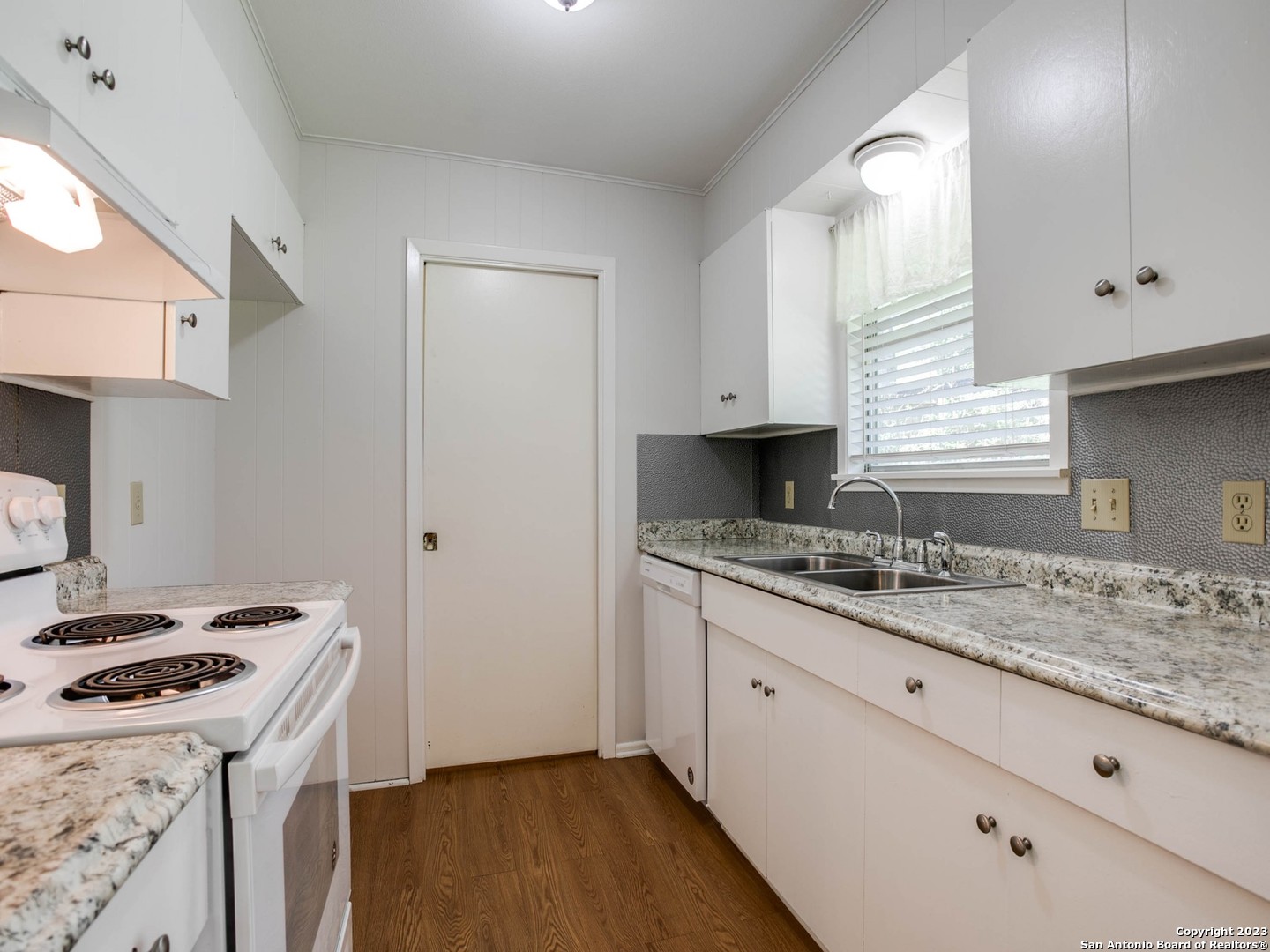 3011 Sir Phillip Drive San Antonio, TX 78209 - Photo 13 of 24