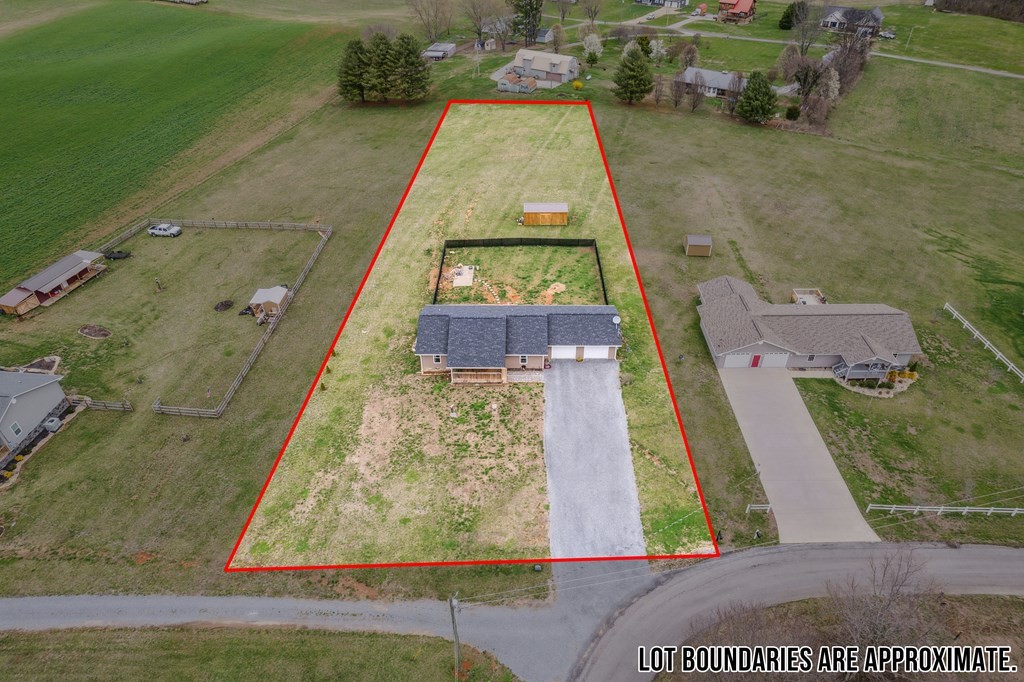 1163 Camellia Road Newport, TN 37821 - Photo 2 of 31 Gallery Image 2