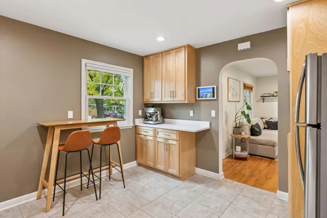 $2,995 | 3040 Hampshire Avenue South, St. Louis Park, MN 55426