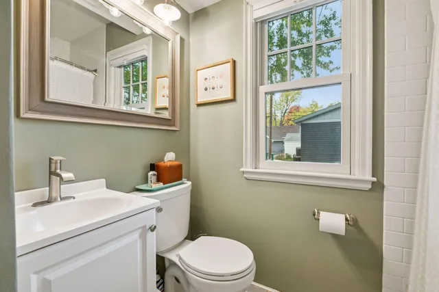 $2,995 | 3040 Hampshire Avenue South, St. Louis Park, MN 55426