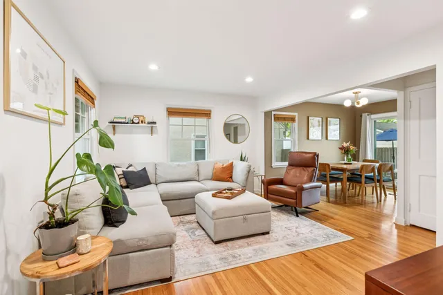 $2,995 | 3040 Hampshire Avenue South, St. Louis Park, MN 55426