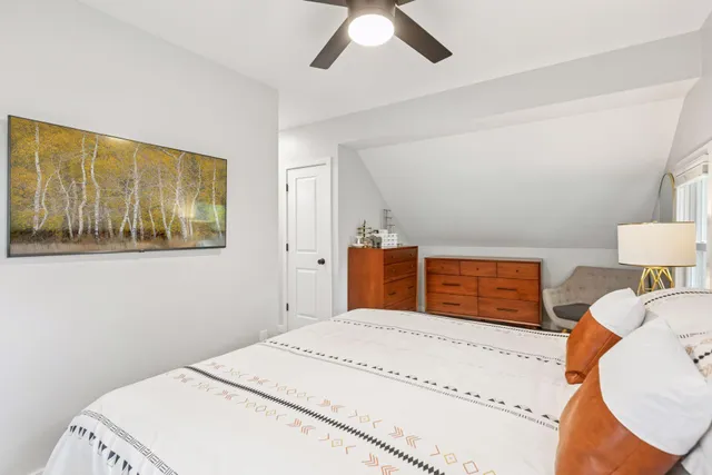 $2,995 | 3040 Hampshire Avenue South, St. Louis Park, MN 55426