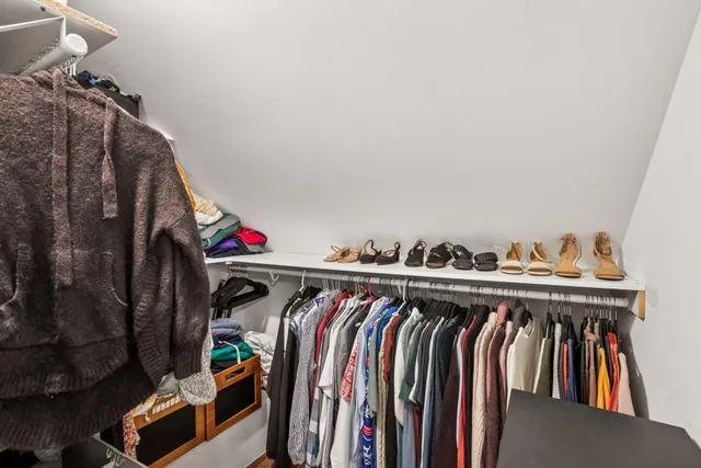 $2,995 | 3040 Hampshire Avenue South, St. Louis Park, MN 55426