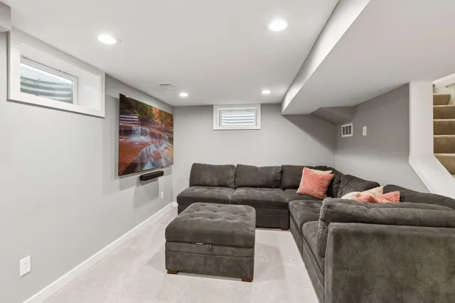 $2,995 | 3040 Hampshire Avenue South, St. Louis Park, MN 55426