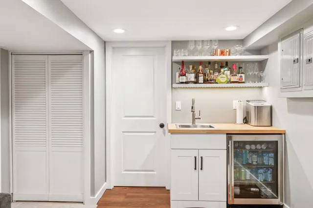 $2,995 | 3040 Hampshire Avenue South, St. Louis Park, MN 55426