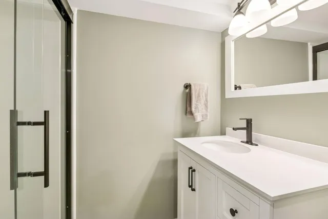 $2,995 | 3040 Hampshire Avenue South, St. Louis Park, MN 55426