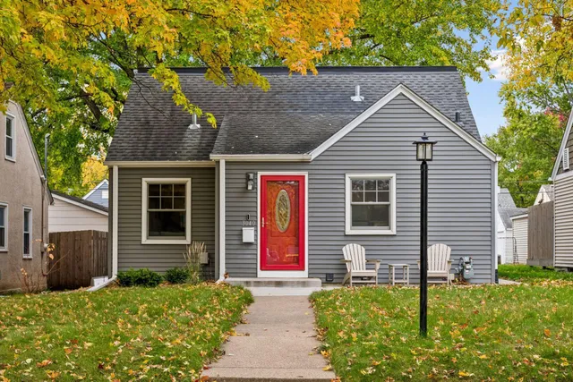 $2,995 | 3040 Hampshire Avenue South, St. Louis Park, MN 55426