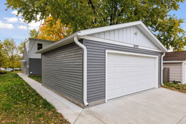 $2,995 | 3040 Hampshire Avenue South, St. Louis Park, MN 55426