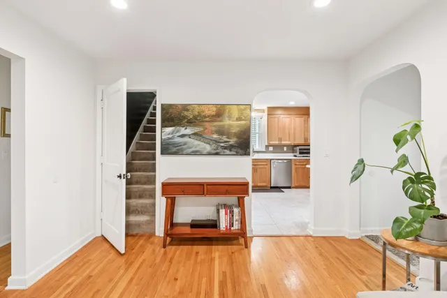 $2,995 | 3040 Hampshire Avenue South, St. Louis Park, MN 55426