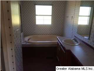 2008 Tabor Road Gadsden, AL 35904 - Photo 2 of 21