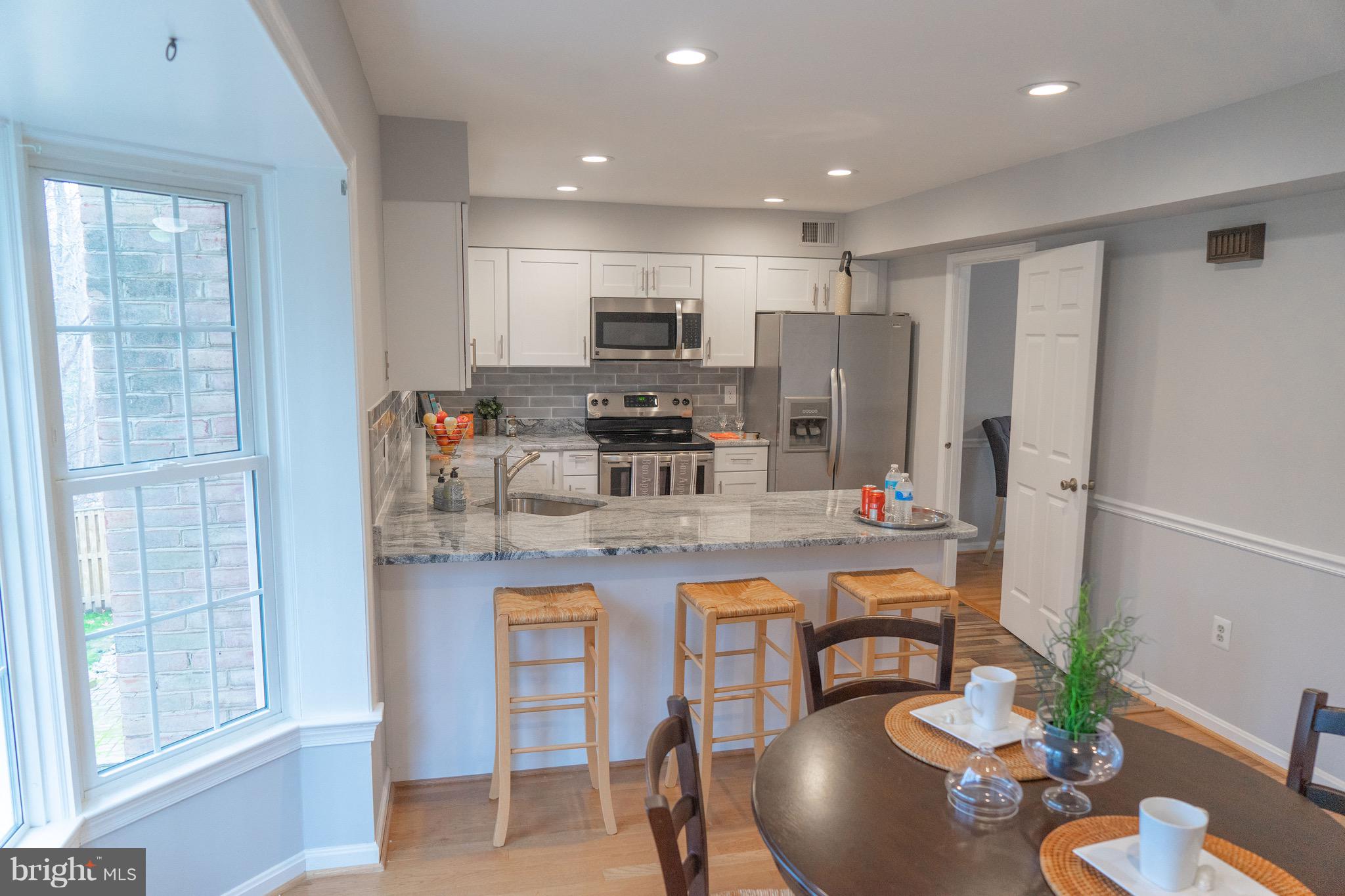 9052 Rosewall Court Springfield, VA 22152 - Photo 10 of 58 Gallery Image 10