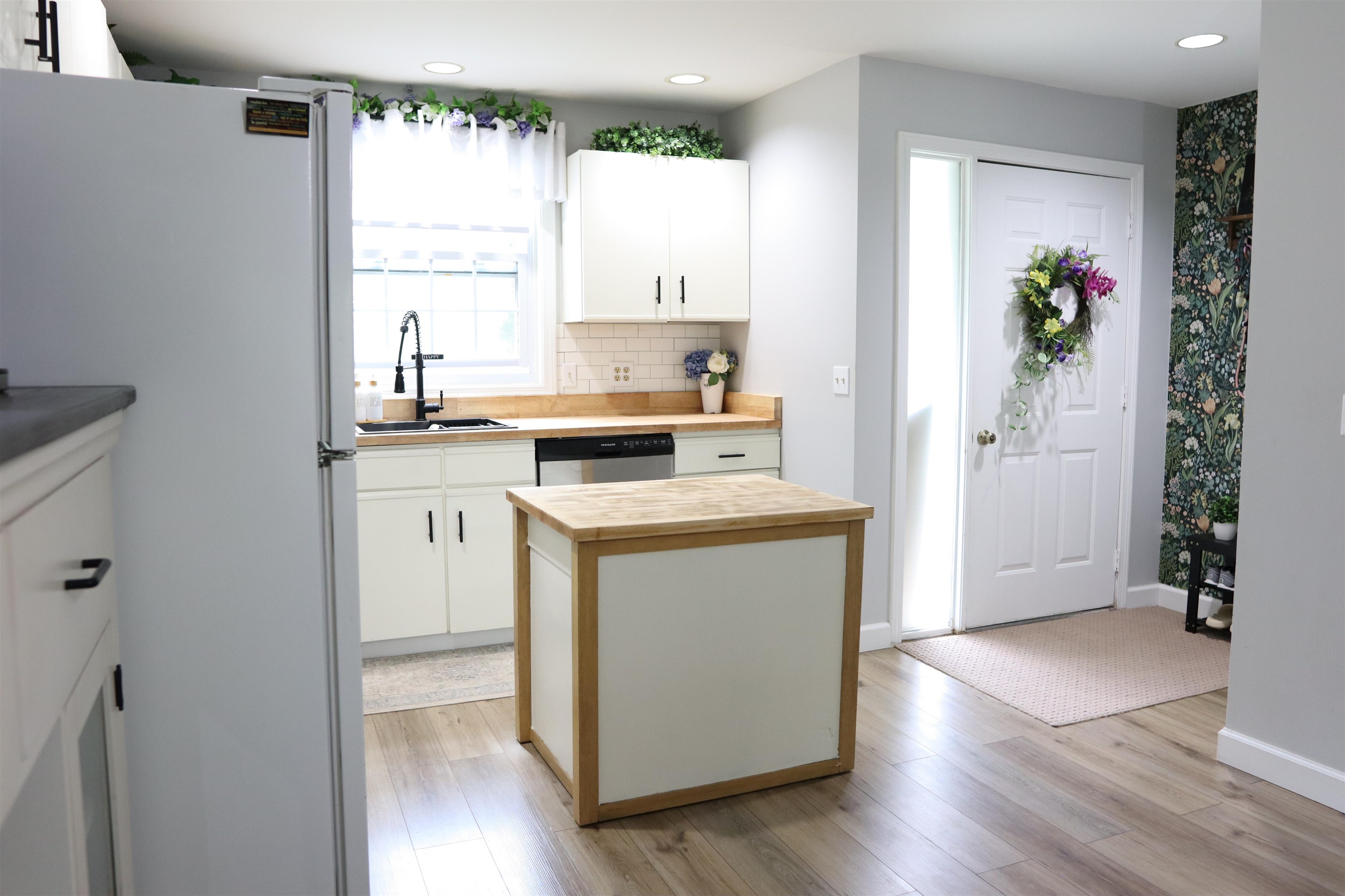 1465 Hooksett Road, Unit 224 Hooksett, NH 03106 - Photo 4 of 32