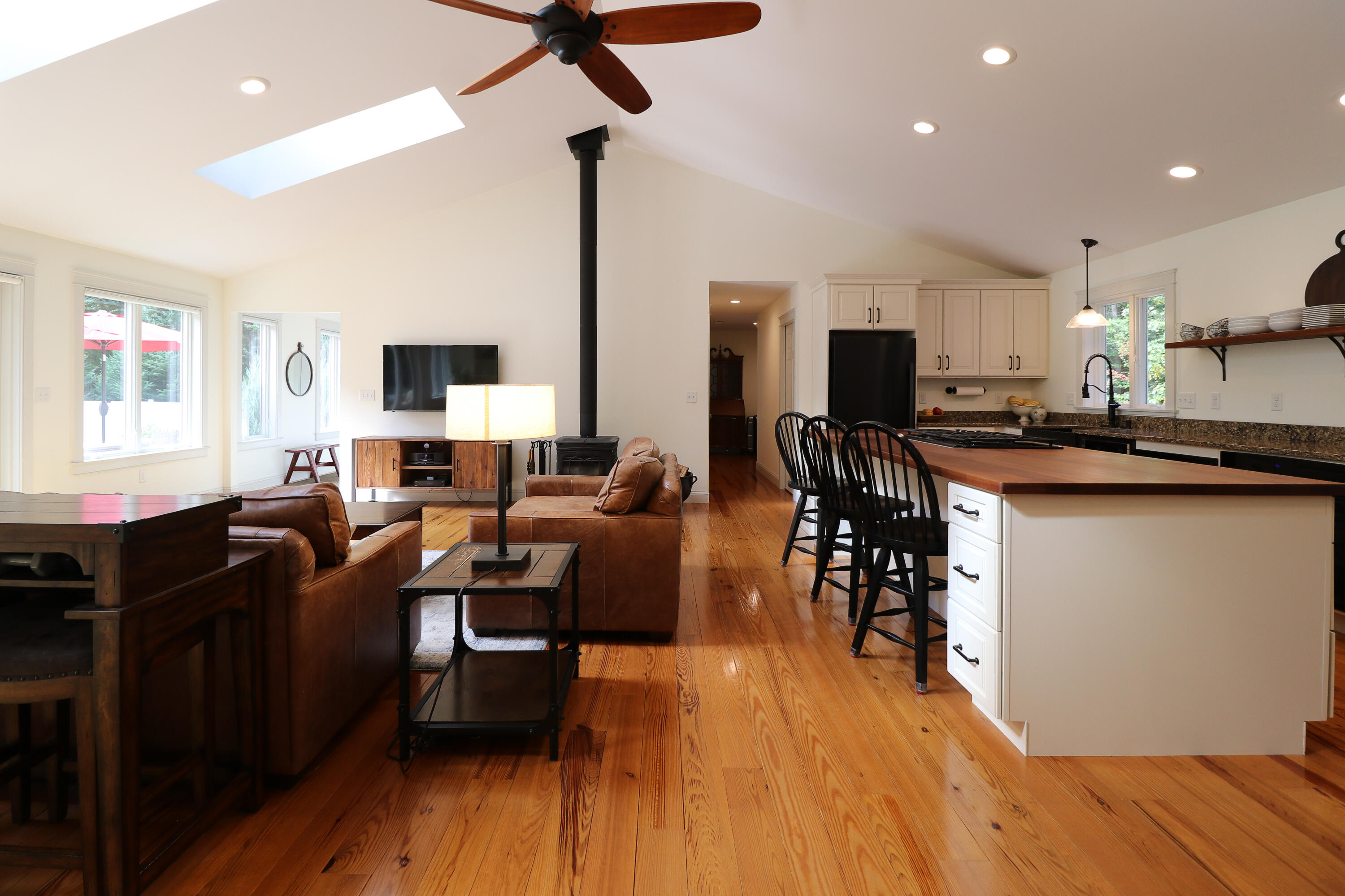 21 Adams Lane Ogunquit, ME 03907 - Photo 12 of 71 21AdamsLaneListingPhotos (43 of 78)